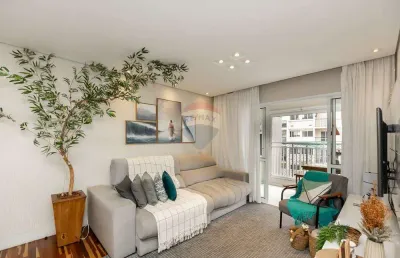 Apartamento 3 dormitórios, sendo 1 suíte, varanda gourmet com 3 vagas de garagem.