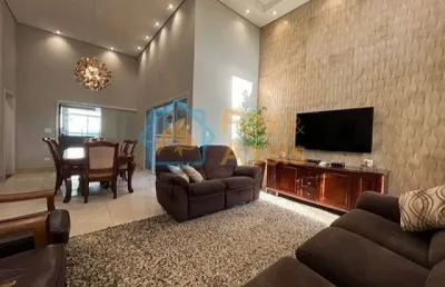 Casa em condomínio fechado com 4 quartos à venda na Avenida Lírio Correa, Cariobinha, Americana