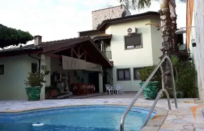 Casa com 6 quartos à venda na Rua Vereador Luciano Antônio Carmona, Jardim Europa, Artur Nogueira