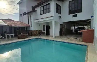 Casa com 4 quartos à venda na Rua das Camélias, 1, Itacoatiara, Niterói