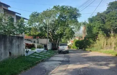 Terreno à venda na Rua Antônio Rusch, 1, Maria Paula, São Gonçalo