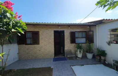 Casa com 2 quartos à venda na servidão manoel cezário coelho, 183, são joão do rio vermelho, florianópolis, 48 m2 por r$ 230.000