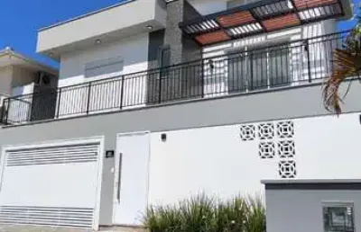 Casa com 3 quartos à venda na rua das perdizes, 65, pedra branca, palhoça, 208 m2 por r$ 1.790.000