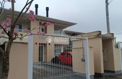 Apartamento com 2 quartos à venda na raulino guilherme scheimann, 165, nova palhoça, palhoça, 60 m2 por r$ 330.000