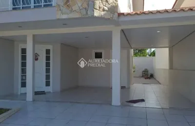 Casa com 3 quartos à venda na rua graciliano carlos de quadros, 63, centro, palhoça, 209 m2 por r$ 1.040.000
