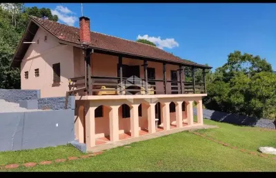 Sítio de 4.227,60 m² com  casa, piscina e poço artesiano