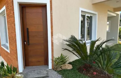 Sobrado com 2 quartos (sendo um suíte) no bairro piá