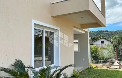 Sobrado alto padrão com 2 quartos e sacada bairro piá