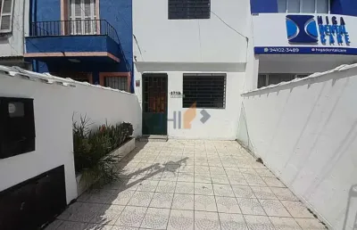 Casa com 2 quartos para alugar na Rua Coriolano, 1719, Vila Romana, São Paulo