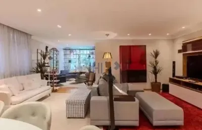 Apartamento reformado com excelente localização na região da paulista