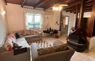 Casa semi mobiliada em são leopoldo, scharlau - churrasqueira, gás central, portão eletrônico e mais!