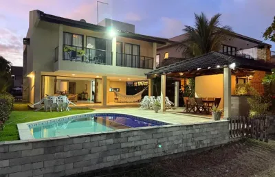 Casa à venda em privê baia de cupe com 230m², porteira fechada.