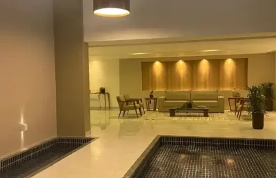Amplo apartamento com 3 suítes em boa viagem – recife (pe), a poucos passos do colégio santa maria e com acesso imediato à via mangue.