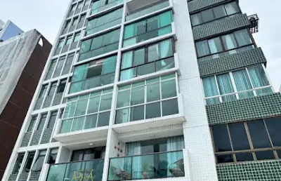 Apartamento à venda na beira mar de boa viagem com 120m².