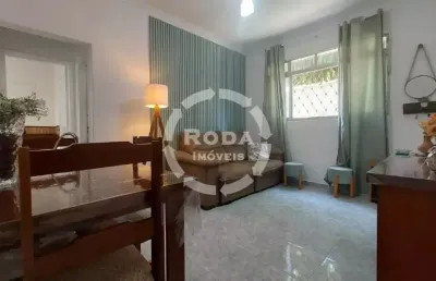 Apartamento térreo 2 dormitórios reformado à venda no embaré – santos/sp