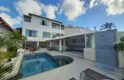 Oportunidade ; casa à venda 542,63m²  aquecedor solar, 4 quartos sendo 2 suites ,garagem para 4 carros  /  santa monica - belo horizonte.