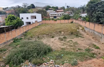 Ótimo *lote residencial* com *1000 m², localizado em **jequitiba , vespasianno mg, em uma *rua asfaltada* e com *infraestrutura completa*: