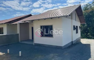 Casa em condomínio fechado com 2 quartos à venda no vale do selke grande, pomerode , 62 m2 por r$ 430.000