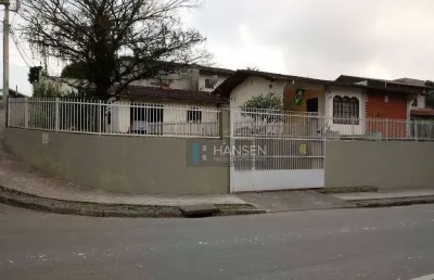 Casa com 3 dormitórios sendo 1 suíte à venda, 190 m² por r$ 950.000 - bom retiro - joinville/sc