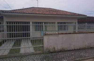 Casa averbada com 1 suíte + 3 dormitórios à venda, 140 m² por r$ 550.000 - praia da enseada - são francisco do sul/sc