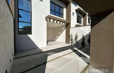 Sobrado com 1 suíte + 2  dormitórios à venda, 101 m² por r$ 760.000 - glória - joinville/sc