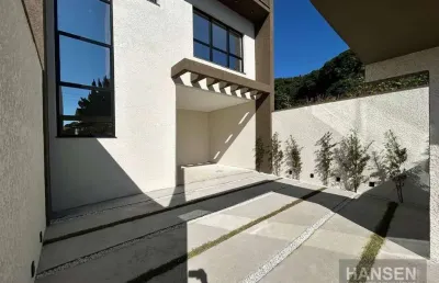 Sobrado com 1 suíte + 2  dormitórios à venda, 113 m² por r$ 860.000 - glória - joinville/sc
