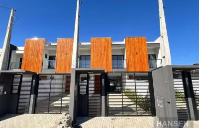 Sobrado com 1 suíte + 2  dormitórios à venda por r$ 584.000 - iririú - joinville/sc