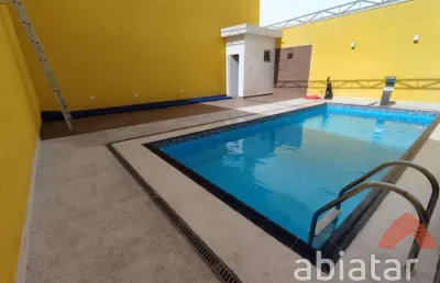 Casa à venda com porteira fechada a 3 min do shopping taboão – 3 dorms, piscina e 3 vagas