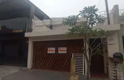 Sobrado à venda e para alugar  com 3 quartos e 2 vagas  no parque marabá - taboão da serra