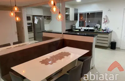 Casa com 2 quartos à venda na Rua Vilobaldo Barros de Macedo, Jardim Ouro Preto, Taboão da Serra