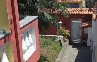 Casa 2 dormitórios, 250m de área, vaga de garagem, parque taboão - sp