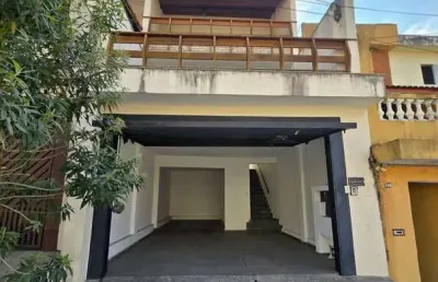 Casa com 4 quartos à venda na Rua Paraguai, Jardim América, Taboão da Serra