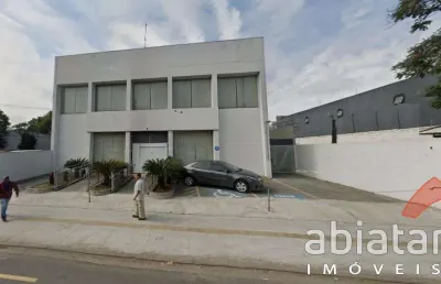 Prédio comercial com área total: 1000m², 600m² de terreno, vagas de garagem: 16 vagas