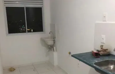 Apartamento à venda com 2 dormitórios e 1 suíte no jardim maria rosa – 70m²