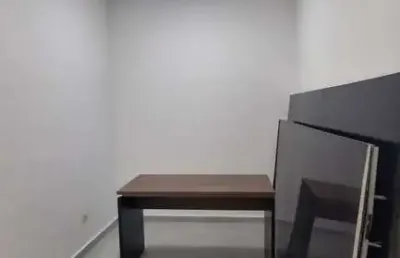 Sala comercial para alugar na Praça Nicola Vivilechio, Jardim Bontempo, Taboão da Serra