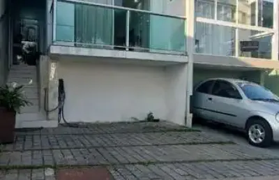 Casa com 3 quartos à venda na Rua Rebolo Gonzales, Vila Cercado Grande, Embu das Artes