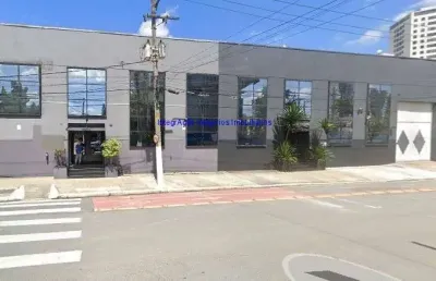 Galpão 4.471,00m²,  15 banheiros e 10 vagas de garagem.  excelente localização á 5 minutos andando para a estação do metrô ceasa