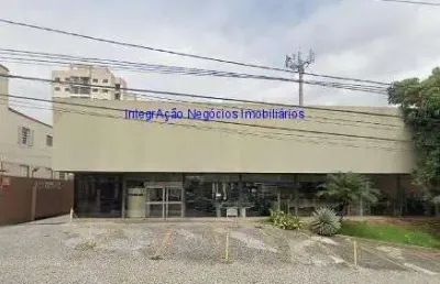 Loja 970m², 03 banheiros e 31 vagas de garagem.  excelente localização, entre as ruas cisplatina, lino coutinho e  dom lucas obes.