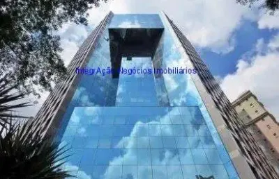 Conjunto comercial 202,76m², 04 banheiros e 05 vagas de garagem.  condomínio com recepção e segurança.  excelente localização