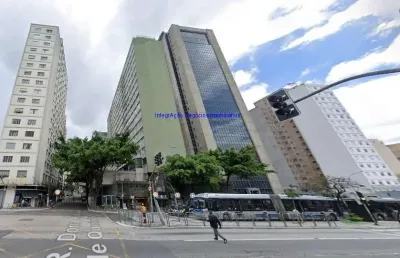 Conjunto comercial 95m² e 01 banheiro.  condomínio com recepção e segurança.  excelente localização á 4 minutos andando para a estação do metrô