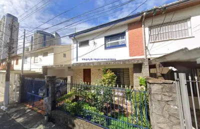 Casa 150m², 03 dormitórios, 03 banheiros e 03 vagas na garagem.  excelente localização á 8 minutos andando para a estação do metrô pinheiros