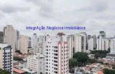 Apartamento cobertura duplex 250m², 03 dormitórios (sendo suítes), 04 banheiros e 04 vagas de garagem.  condomínio com portaria, segurança, piscina