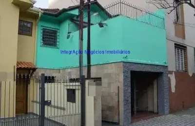 Casa sobrado comercial 210m², 08 salas, 02 banheiros e 02 vagas de garagem.  excelente localização, entre as ruas doutor elias chaves, guaianazes