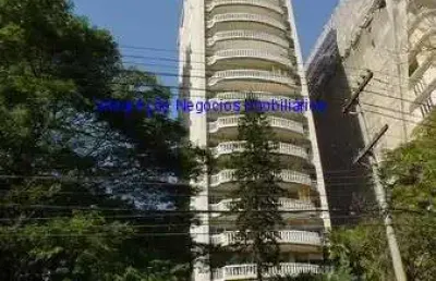 Apartamento 325m², 04 dormitórios (sendo 02 suítes), 05 banheiros e 03 vaga na garagem; todas as janelas do living e dos quartos são anti-ruído;