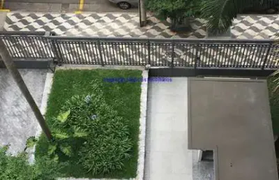 Apartamento 190m², 03 dormitórios (sendo 1suíte), 04 banheiros e 01 vaga na garagem.  condomínio com segurança, portaria e área verde.