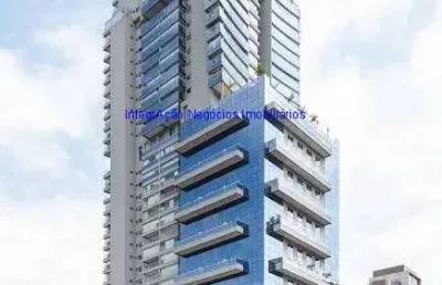 Apartamento flat mobiliado 56m², 01 dormitório (sendo suíte), 01 banheiro e 01 vaga na garagem.  condomínio com segurança, portaria, churrasqueira