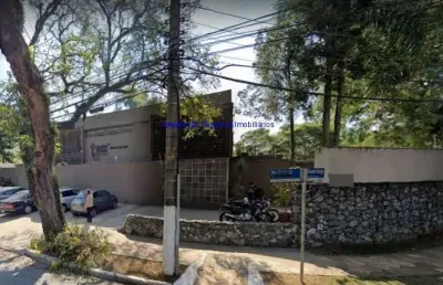 Sobrado comercial  1.100m², 25 salas, 13 banheiros e 25 vagas de garagem.  excelente localização entre as ruas alberto faria, evangelista rodrigues
