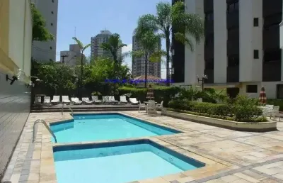 Condomínio com segurança e portaria 24hs; com jardim, piscina infantil e de adulto, salão de festas, salão de ginástica com equipamentos novos