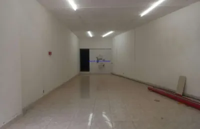 Loja 130m², 01 banheiro e 03 vagas de garagem.  excelente localização á 2 minutos andando para a estação do metrô santa cecilia;