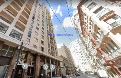 Conjunto comercial 984m², em 03 andares com cada 05 salas e 04 banheiros.  condomínio com recepção e segurança.  excelente localização